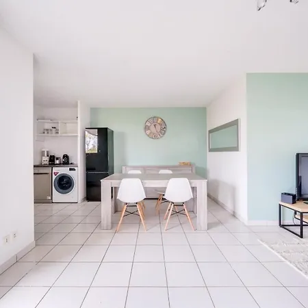 Bastide With Parking Apartment *